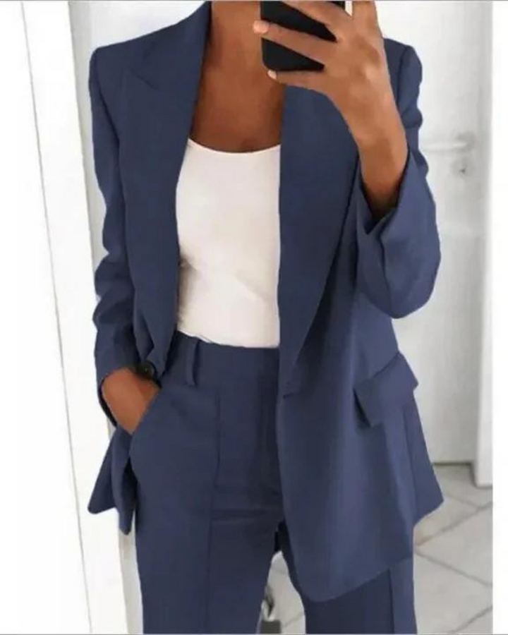 Kassandra - trendy blazer met kraag