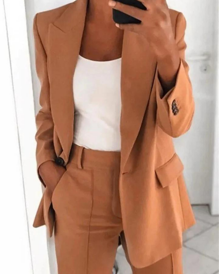 Kassandra - trendy blazer met kraag